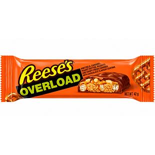 Reese's Overload čokoládová tyčinka s arašídovým máslem, karamelem a preclíky 42 g