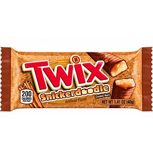 Twix Snickerdoodle biscuits filled with caramel and cinnamon flavour 40 g