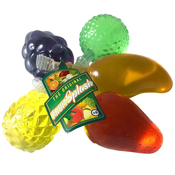Sada pěti želé bonbonů tvarovaných jako různé druhy ovoce s visačkou označující značku Fruit Splash.